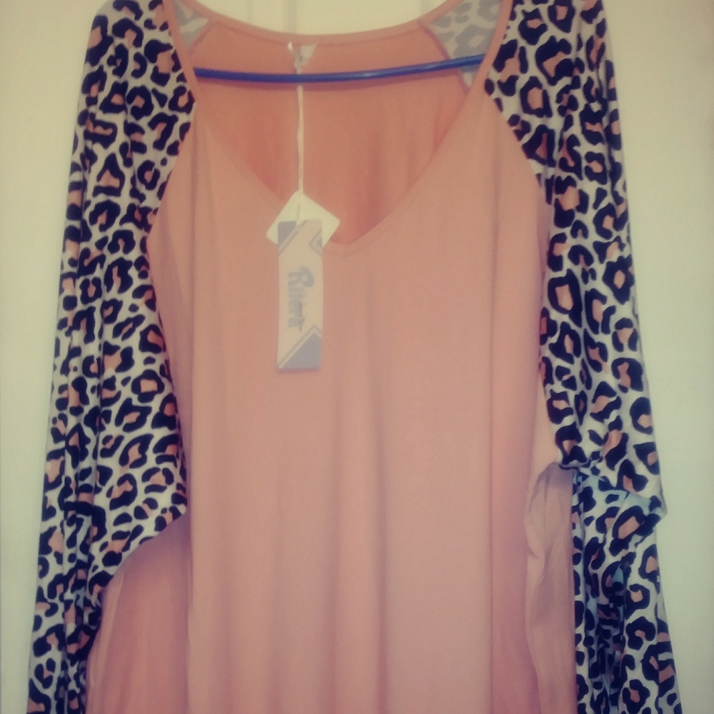 Womens plus size (light pink)long sleeve shirt
